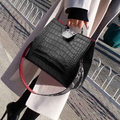 New Women's Bags, Messenger Bags, Broadband - Oopsdadforgot.com